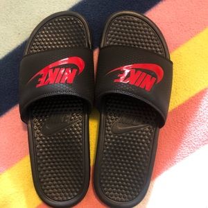 Women Nike flip flops Size 10
